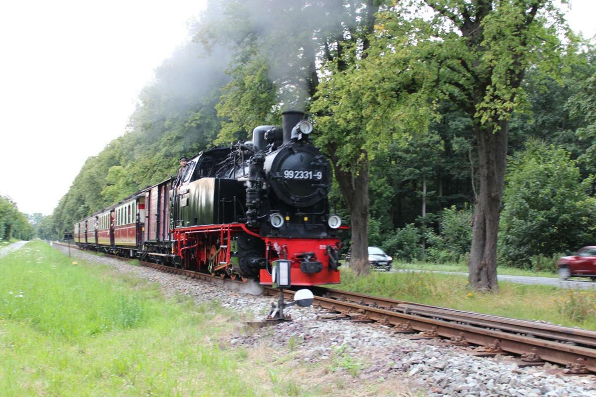 Nostalgischer Kaiserbahnhof Bad Doberan Esterno foto